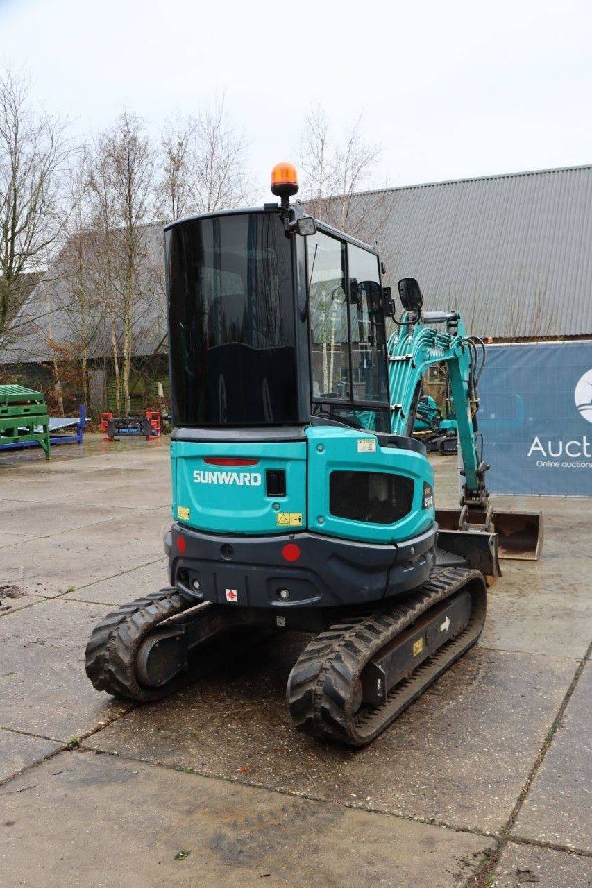 Kettenbagger del tipo Sunward SWE 25UF, Gebrauchtmaschine In Antwerpen (Immagine 7)
