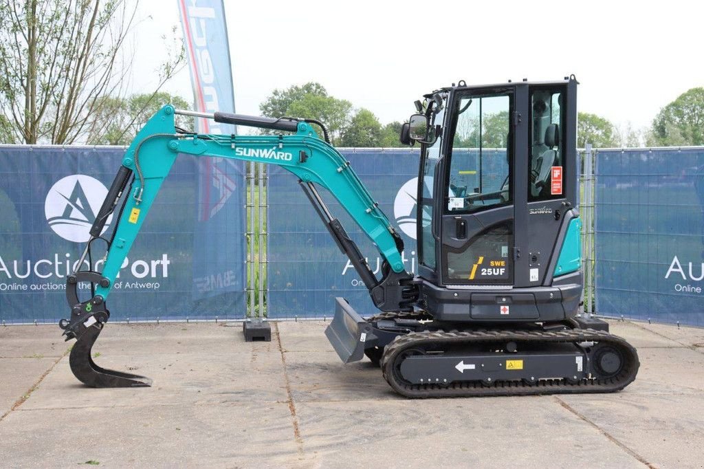 Kettenbagger типа Sunward SWE 25UF, Neumaschine в Antwerpen (Фотография 1)