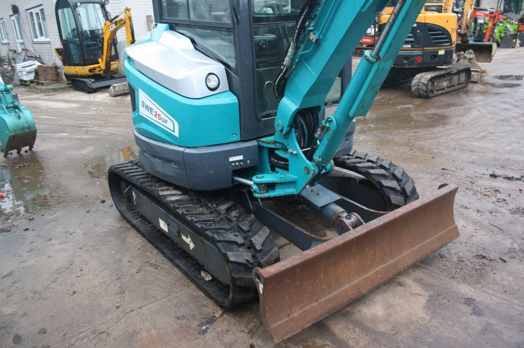 Kettenbagger του τύπου Sunward SWE25UF, Gebrauchtmaschine σε Antwerpen (Φωτογραφία 11)