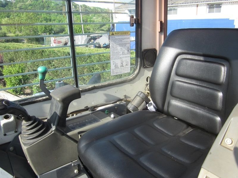 Kettenbagger του τύπου Takeuchi TB 53 FR, Gebrauchtmaschine σε CHAPONOST (Φωτογραφία 11)