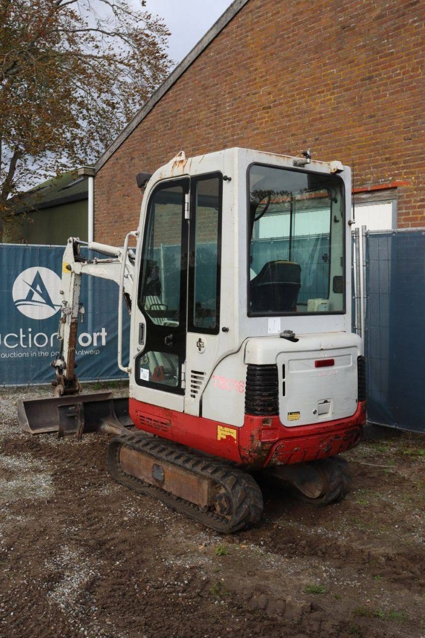 Kettenbagger des Typs Takeuchi TB016, Gebrauchtmaschine in Antwerpen (Bild 4)