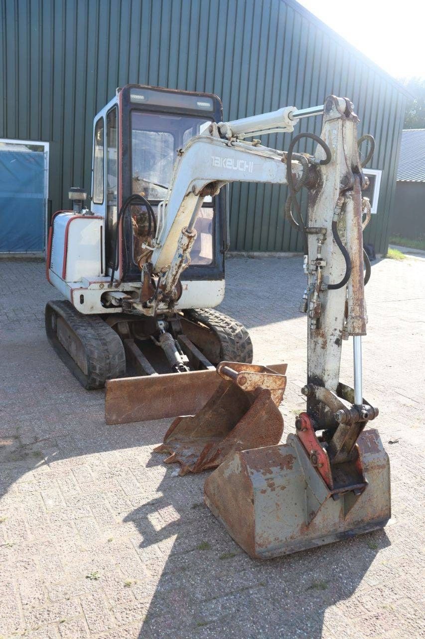 Kettenbagger от тип Takeuchi TB025, Gebrauchtmaschine в Antwerpen (Снимка 8)