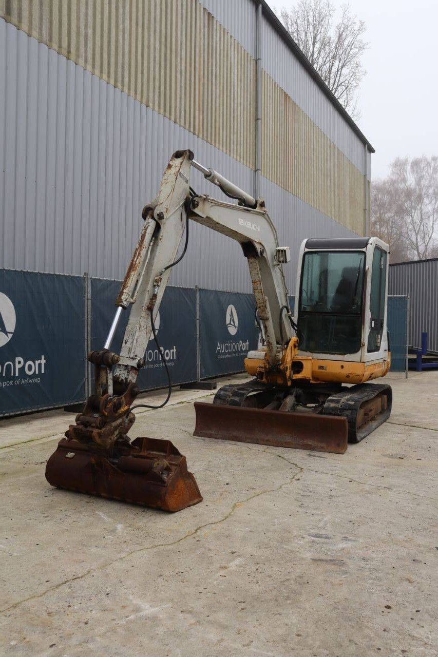 Kettenbagger des Typs Takeuchi TB145, Gebrauchtmaschine in Antwerpen (Bild 10)