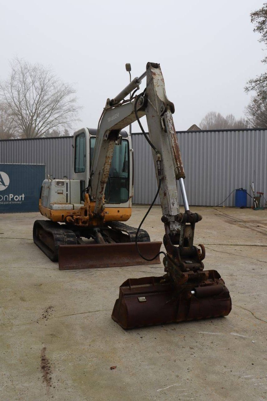 Kettenbagger des Typs Takeuchi TB145, Gebrauchtmaschine in Antwerpen (Bild 8)