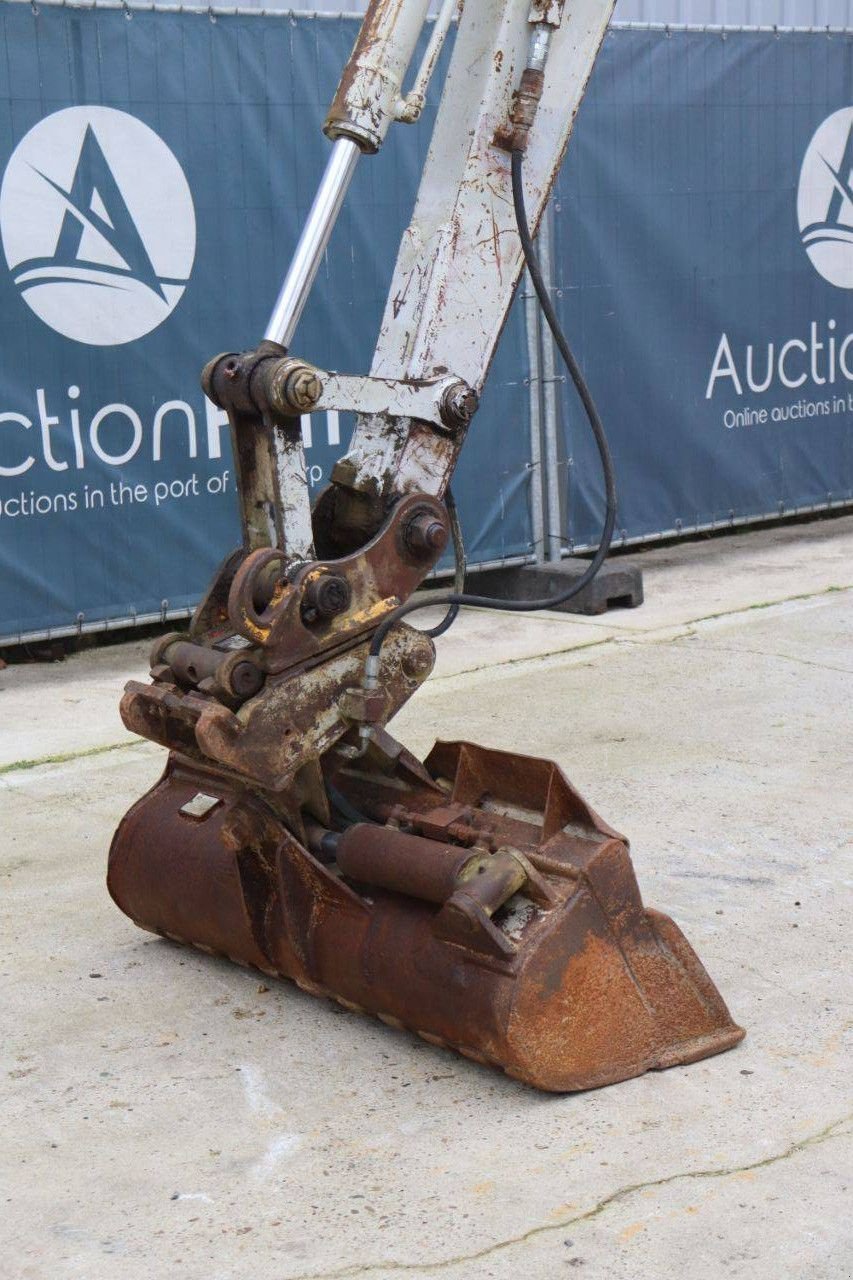 Kettenbagger des Typs Takeuchi TB145, Gebrauchtmaschine in Antwerpen (Bild 11)