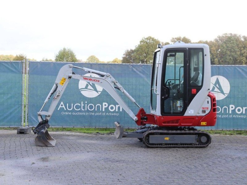 Kettenbagger des Typs Takeuchi TB216, Gebrauchtmaschine in Antwerpen (Bild 1)