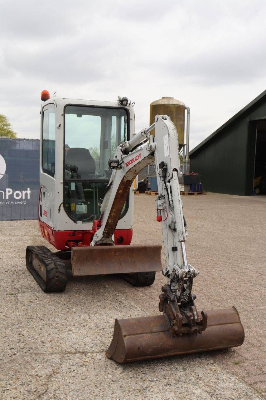 Kettenbagger za tip Takeuchi TB216, Gebrauchtmaschine u Antwerpen (Slika 8)