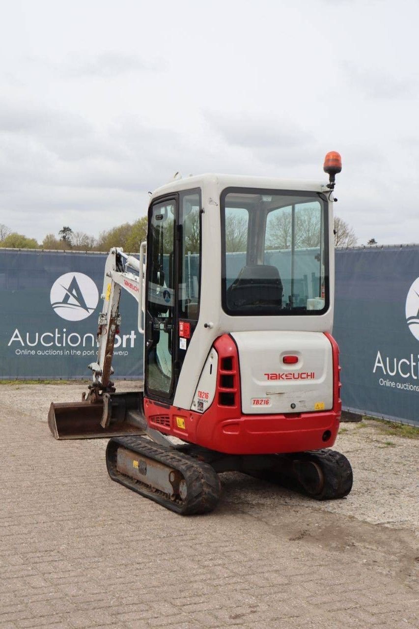 Kettenbagger za tip Takeuchi TB216, Gebrauchtmaschine u Antwerpen (Slika 4)