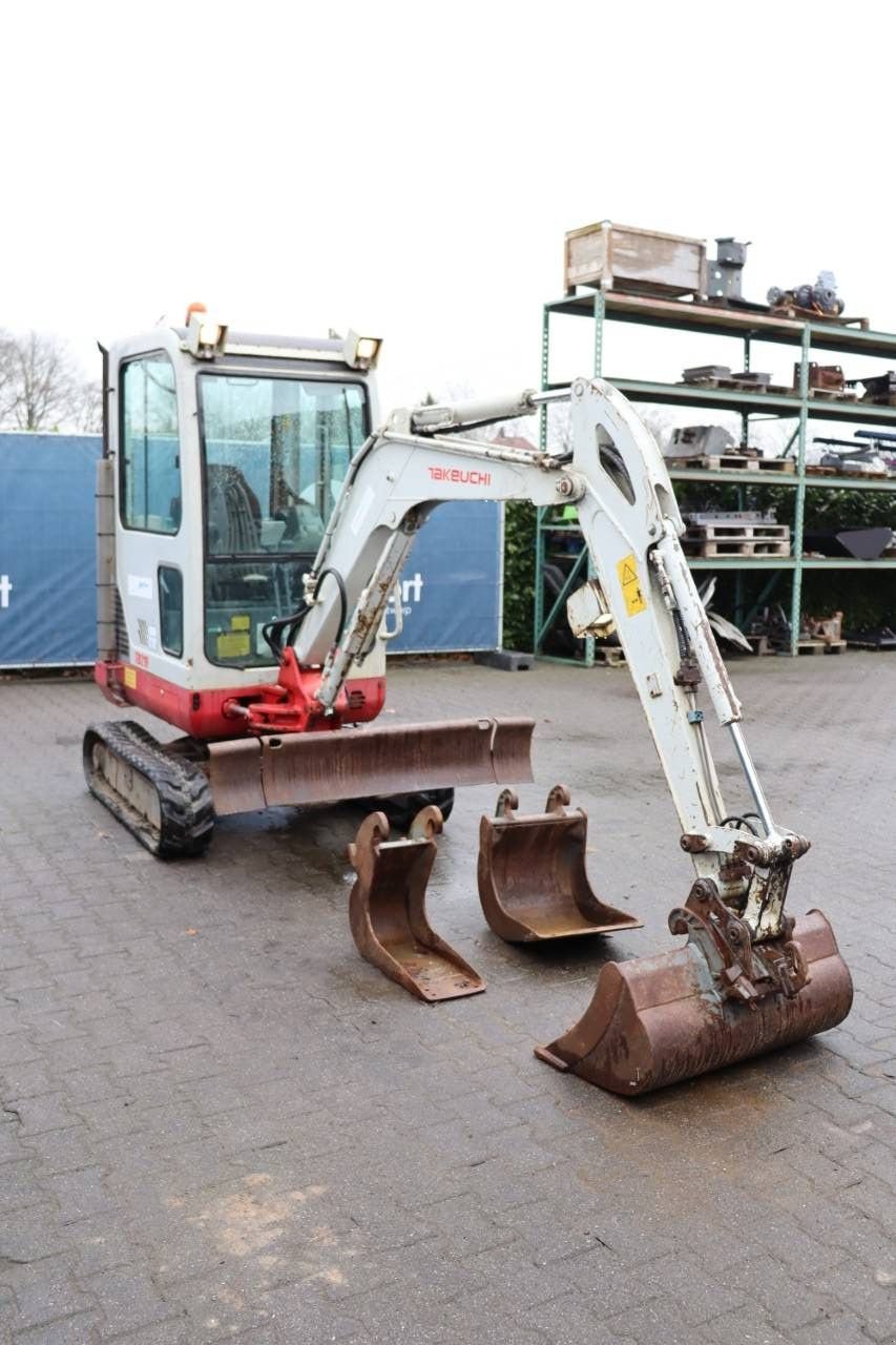 Kettenbagger типа Takeuchi TB219, Gebrauchtmaschine в Antwerpen (Фотография 8)