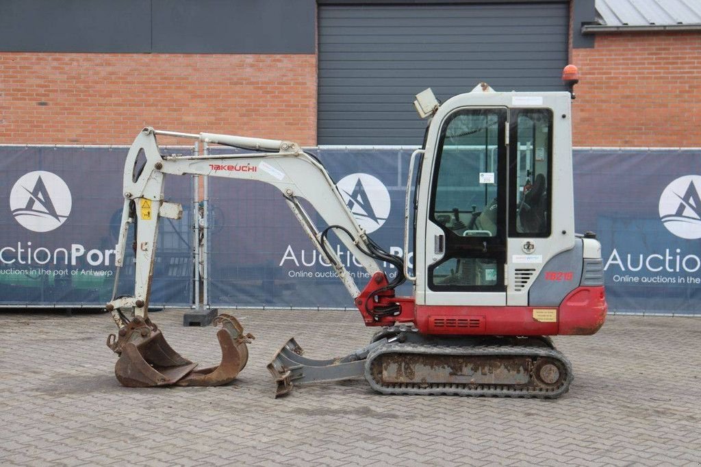 Kettenbagger van het type Takeuchi TB219, Gebrauchtmaschine in Antwerpen (Foto 2)