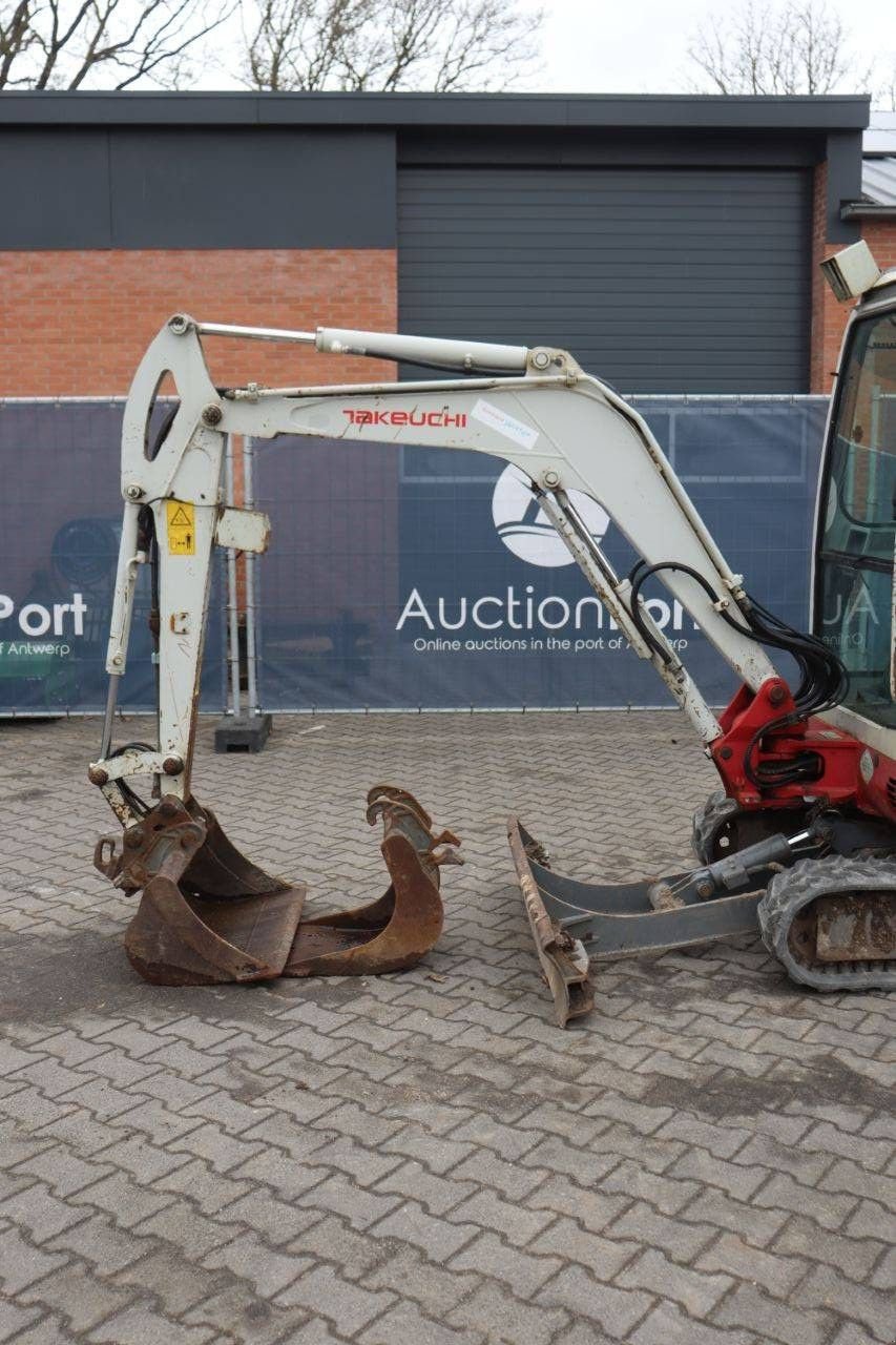 Kettenbagger van het type Takeuchi TB219, Gebrauchtmaschine in Antwerpen (Foto 11)