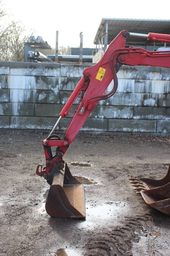 Kettenbagger of the type Takeuchi TB235, Gebrauchtmaschine in Antwerpen (Picture 11)