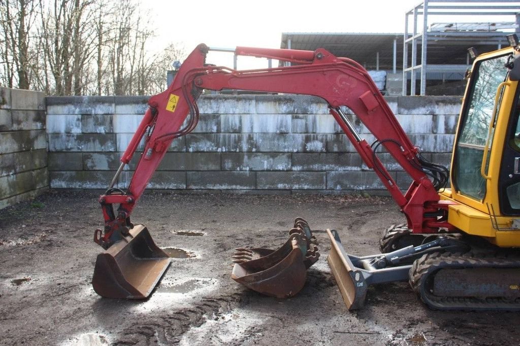 Kettenbagger типа Takeuchi TB235, Gebrauchtmaschine в Antwerpen (Фотография 10)