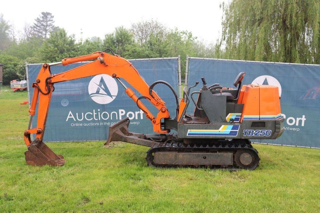 Kettenbagger a típus Takeuchi TB250, Gebrauchtmaschine ekkor: Antwerpen (Kép 2)