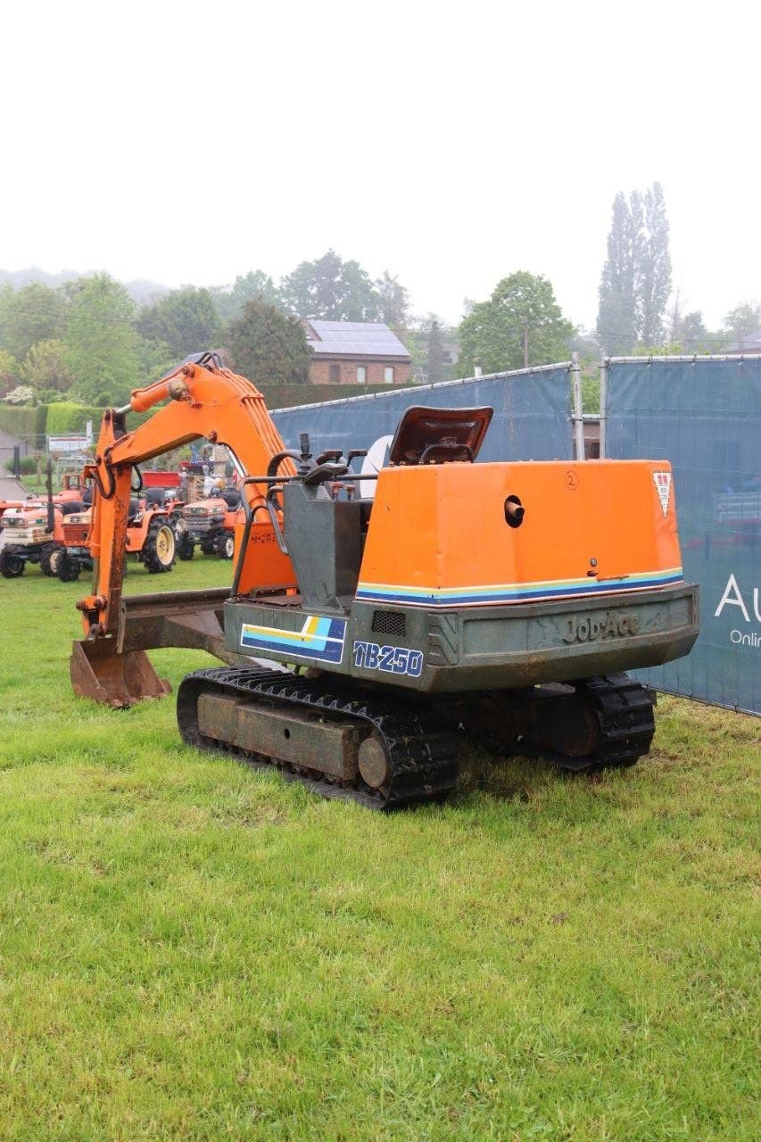 Kettenbagger a típus Takeuchi TB250, Gebrauchtmaschine ekkor: Antwerpen (Kép 4)