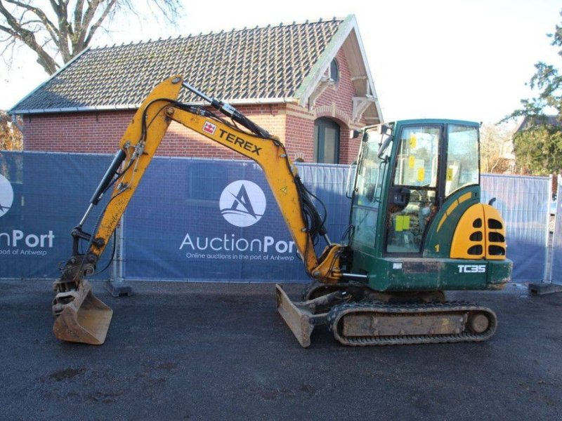 Kettenbagger des Typs Terex TC35, Gebrauchtmaschine in Antwerpen (Bild 1)