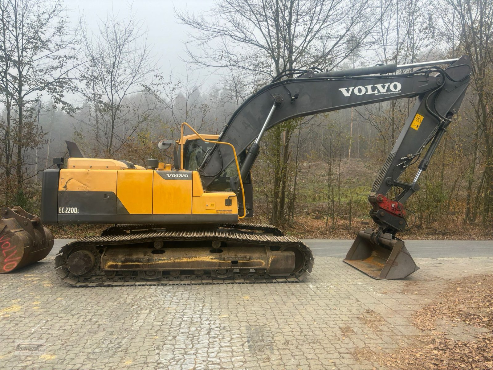 Kettenbagger des Typs Volvo EC 220 DL, Gebrauchtmaschine in Deutsch - Goritz (Bild 2)