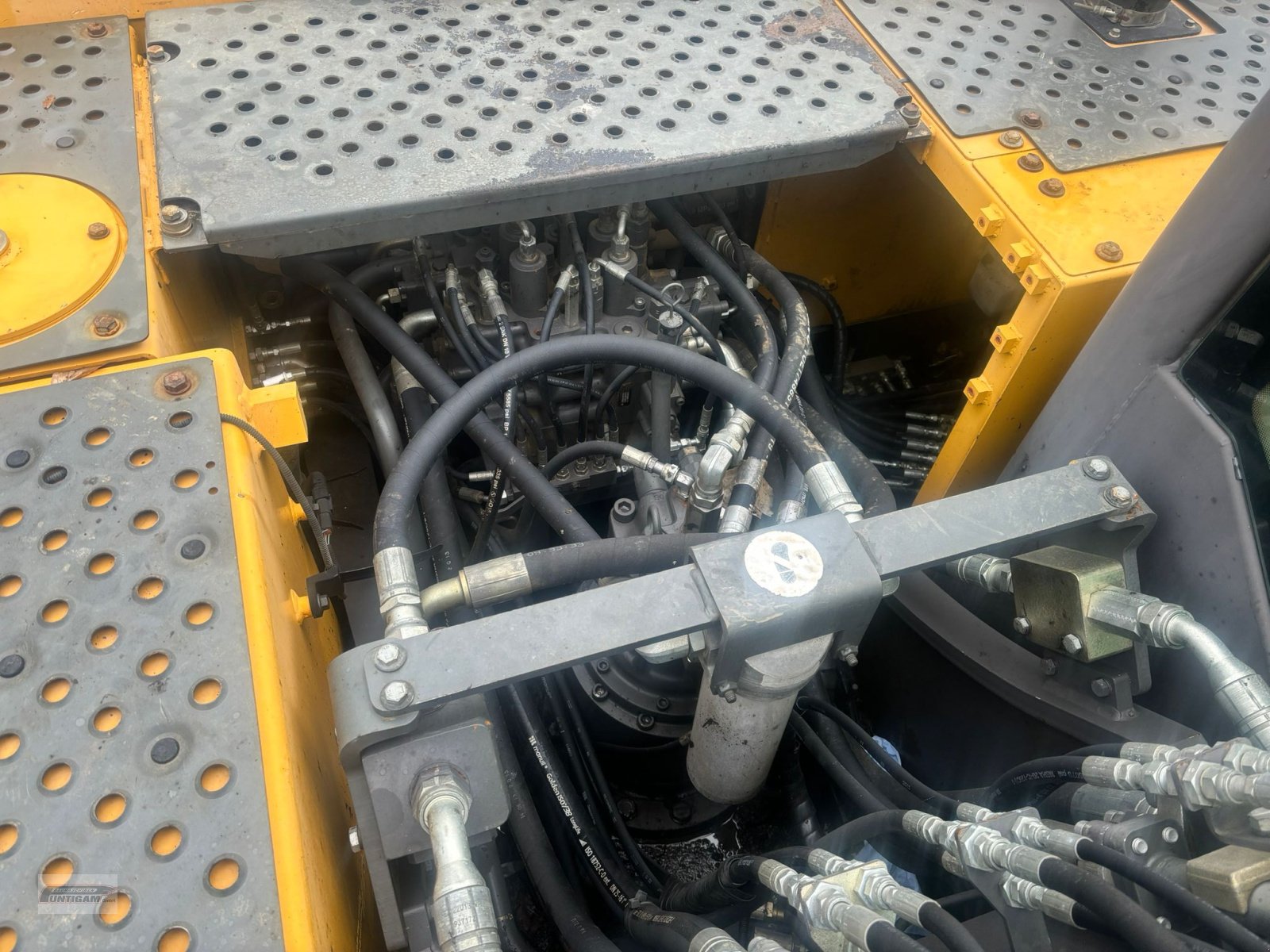 Kettenbagger des Typs Volvo EC 220 DL, Gebrauchtmaschine in Deutsch - Goritz (Bild 10)