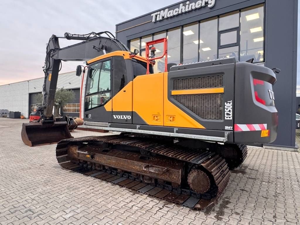 Kettenbagger tip Volvo EC 250 EL, Gebrauchtmaschine in Oud Gastel (Poză 3)