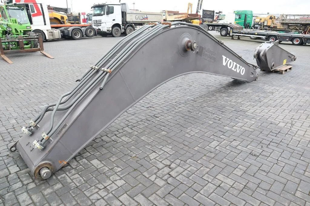 Kettenbagger des Typs Volvo EC 300 E BOOM + STICK GOOD CONDITION, Gebrauchtmaschine in Marknesse (Bild 4)