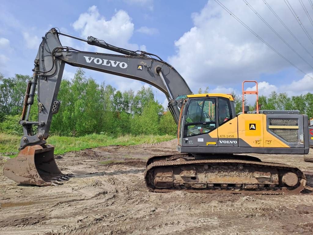 Kettenbagger des Typs Volvo EC 300 EL, Gebrauchtmaschine in Stabroek (Bild 1)