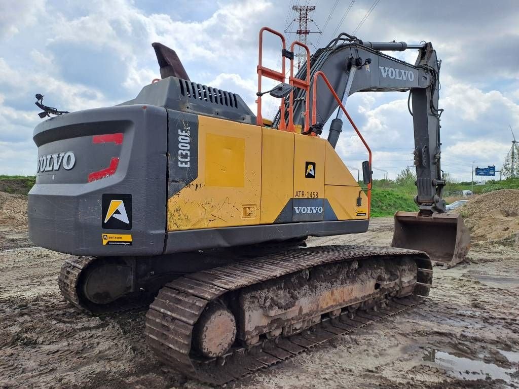Kettenbagger des Typs Volvo EC 300 EL, Gebrauchtmaschine in Stabroek (Bild 4)