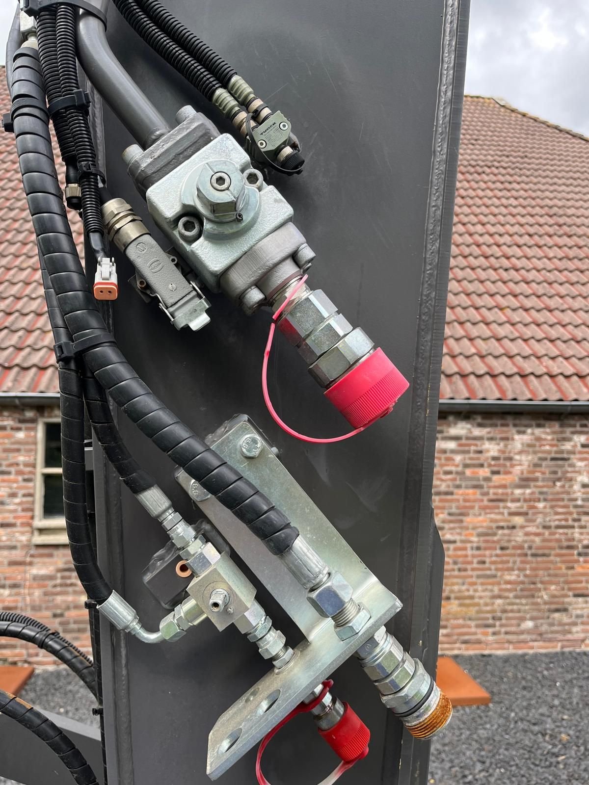 Kettenbagger типа Volvo EC140LM, Gebrauchtmaschine в Nijelamer (Фотография 5)