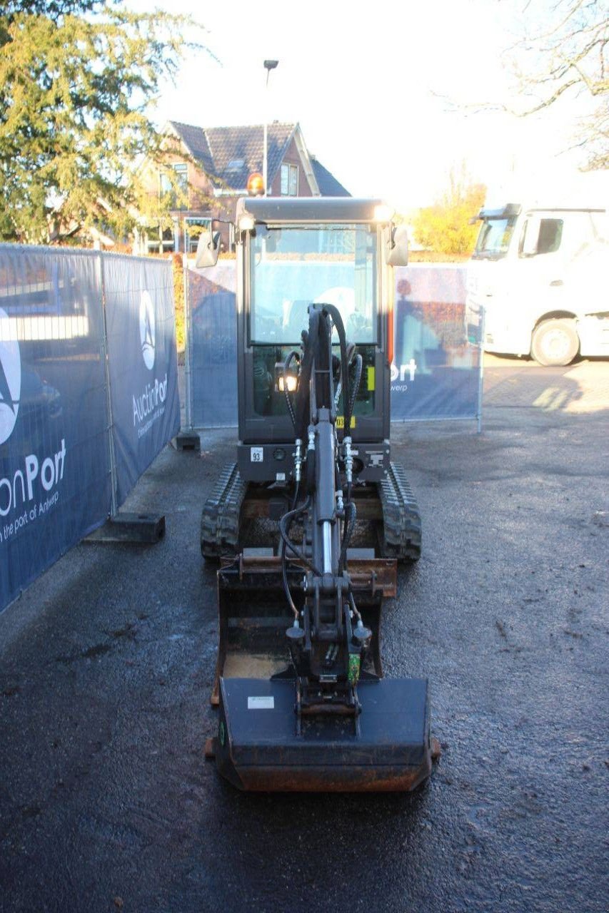 Kettenbagger a típus Volvo EC18E, Gebrauchtmaschine ekkor: Antwerpen (Kép 8)