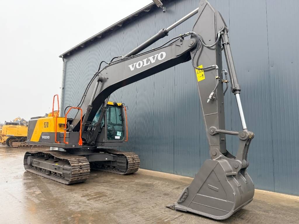 Kettenbagger des Typs Volvo EC210, Neumaschine in Venlo (Bild 4)