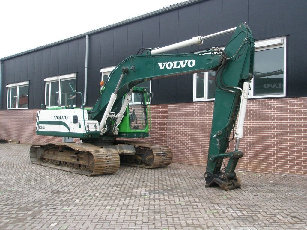 Kettenbagger des Typs Volvo EC210CL, Gebrauchtmaschine in Barneveld (Bild 3)