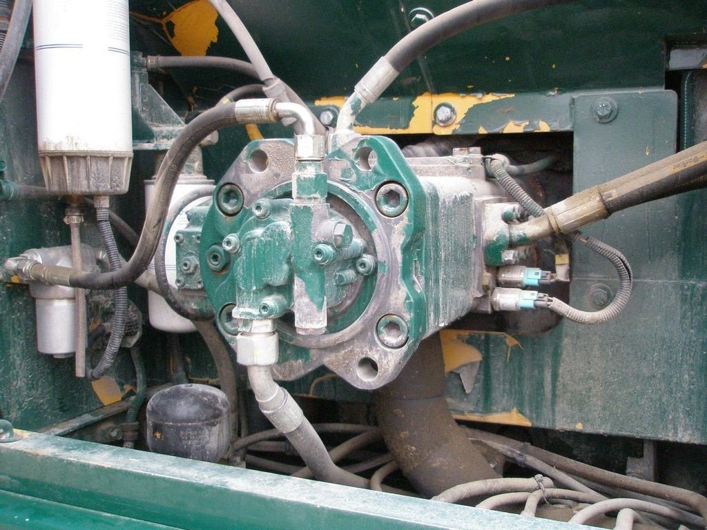 Kettenbagger des Typs Volvo EC210CL, Gebrauchtmaschine in Barneveld (Bild 5)