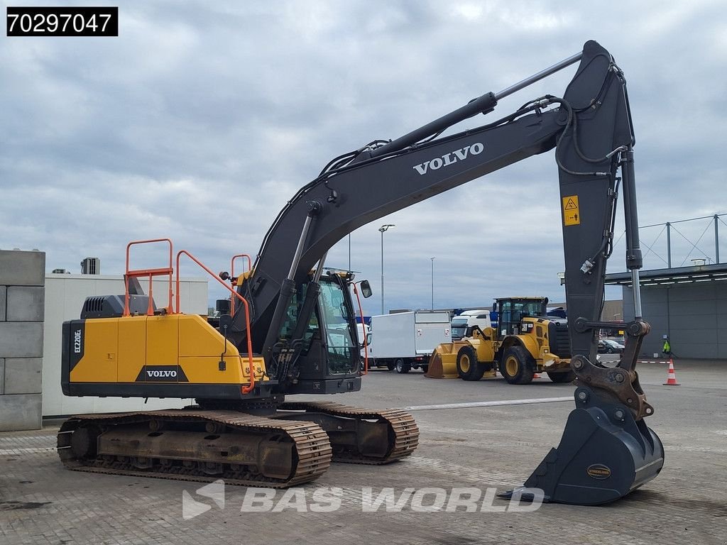 Kettenbagger des Typs Volvo EC220 E L, Gebrauchtmaschine in Veghel (Bild 10)