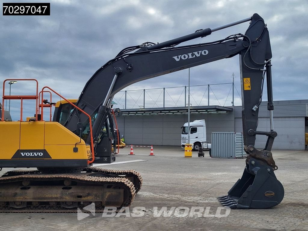 Kettenbagger des Typs Volvo EC220 E L, Gebrauchtmaschine in Veghel (Bild 8)