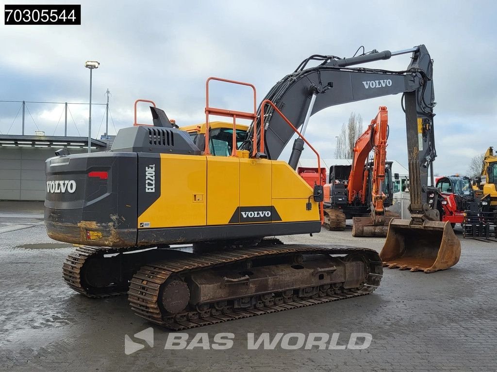 Kettenbagger typu Volvo EC220 E L, Gebrauchtmaschine v Veghel (Obrázek 5)