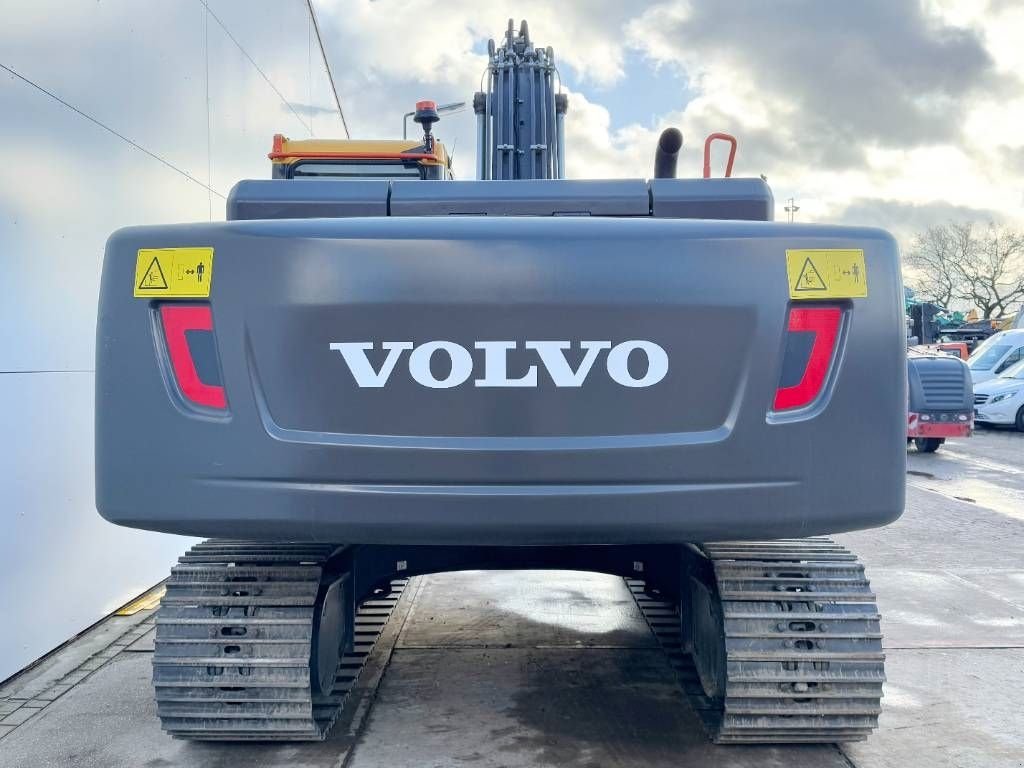 Kettenbagger от тип Volvo EC220D + Maxx 2000 Hammer New / Unused / 2025 Mode, Gebrauchtmaschine в Veldhoven (Снимка 4)