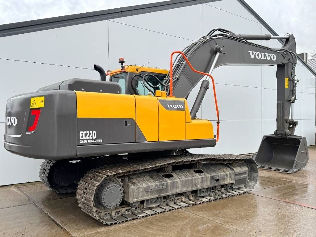 Kettenbagger van het type Volvo EC220D - New / Unused / 2025 Model, Gebrauchtmaschine in Veldhoven (Foto 5)