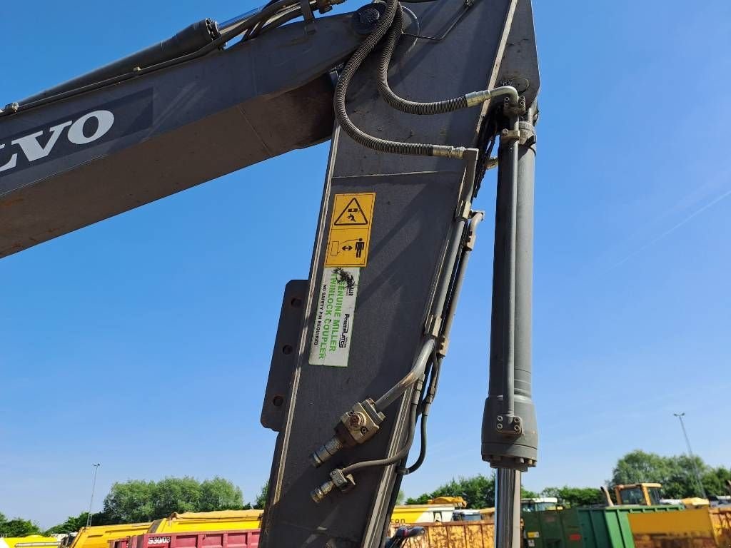 Kettenbagger des Typs Volvo EC220EL, Gebrauchtmaschine in Stabroek (Bild 10)