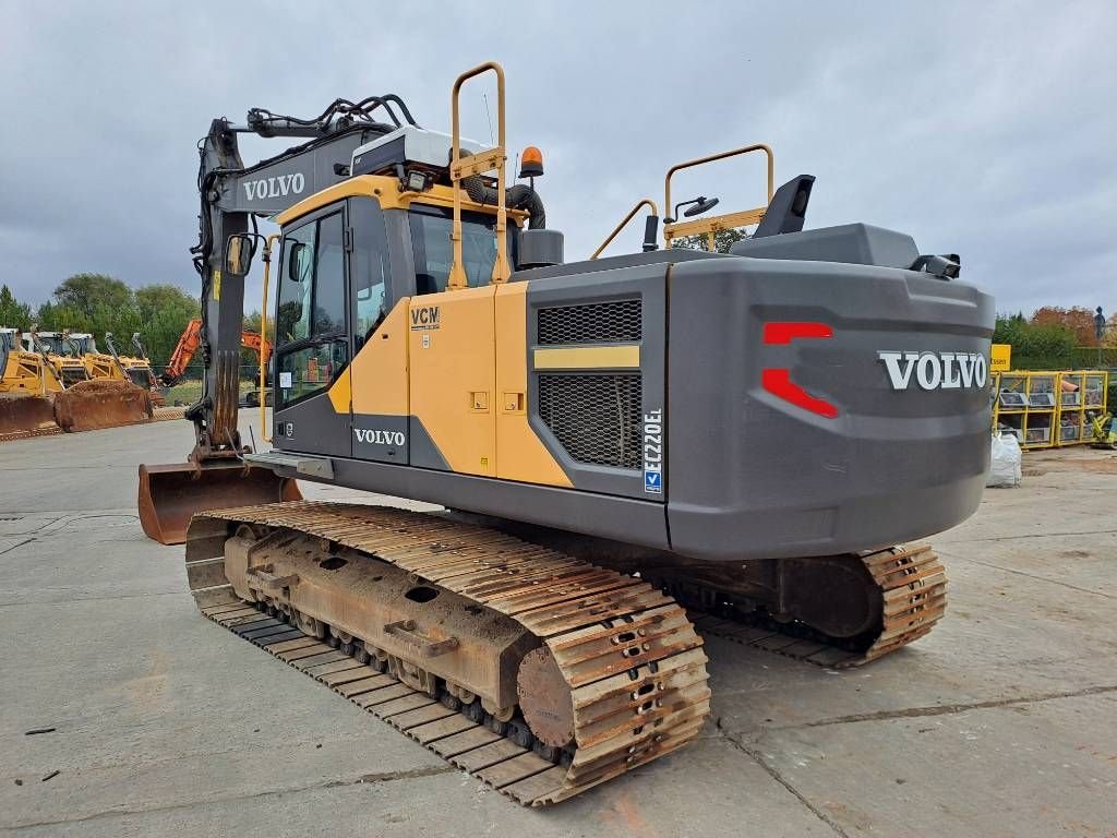 Kettenbagger Türe ait Volvo EC220EL, Gebrauchtmaschine içinde Stabroek (resim 2)
