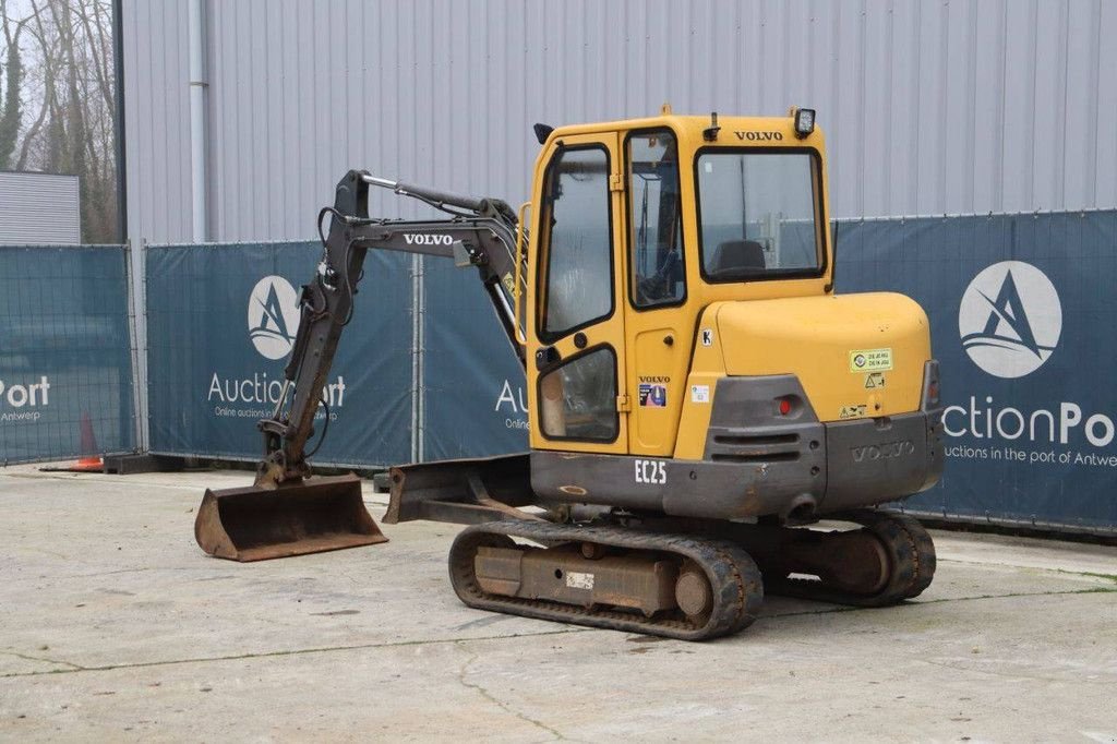 Kettenbagger του τύπου Volvo EC25, Gebrauchtmaschine σε Antwerpen (Φωτογραφία 4)