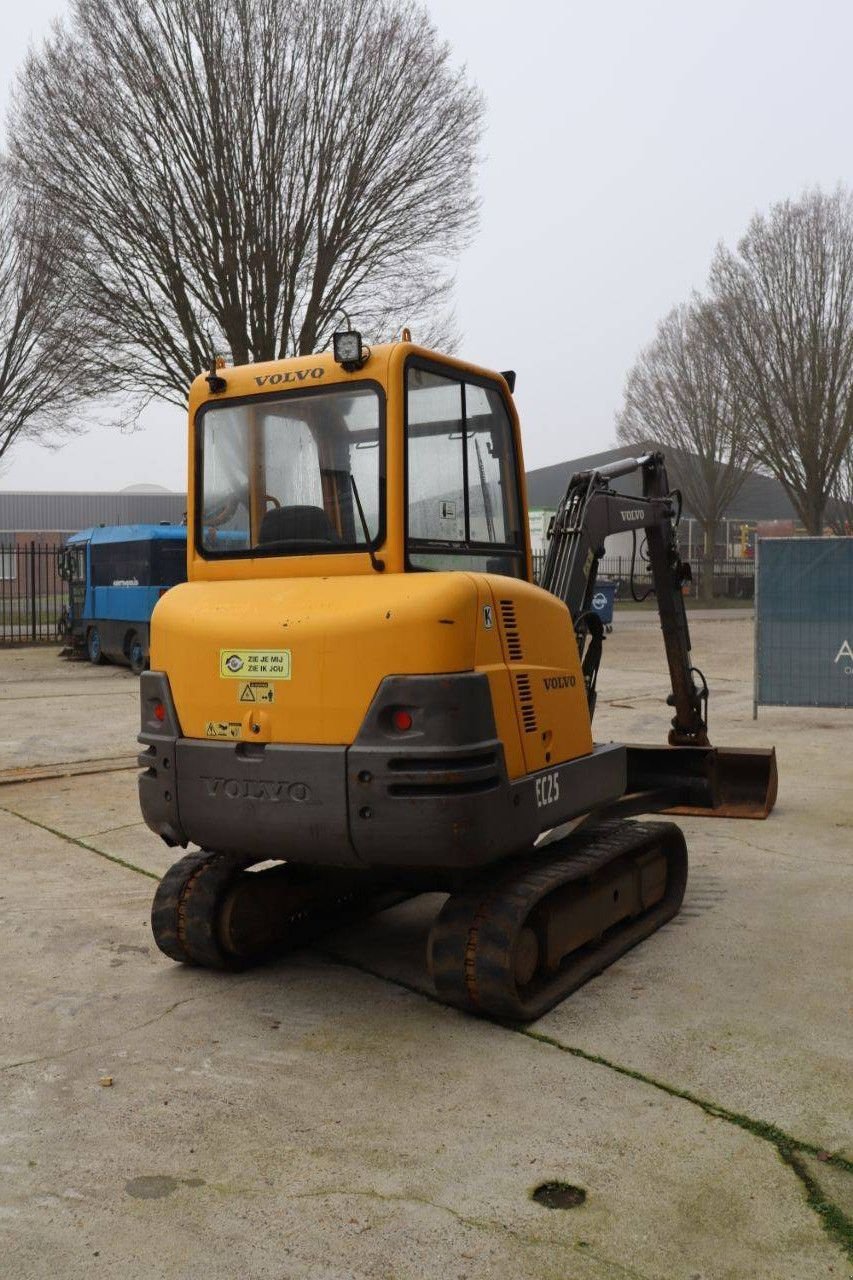 Kettenbagger типа Volvo EC25, Gebrauchtmaschine в Antwerpen (Фотография 7)