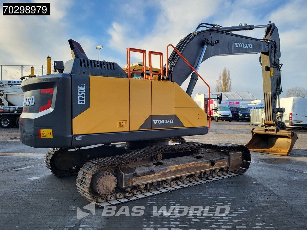 Kettenbagger a típus Volvo EC250 E L GPS - 2 Buckets, Gebrauchtmaschine ekkor: Veghel (Kép 8)