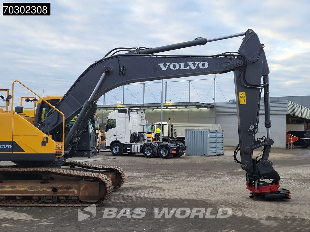 Kettenbagger typu Volvo EC250 E L Tiltrotator, Gebrauchtmaschine v Veghel (Obrázek 8)