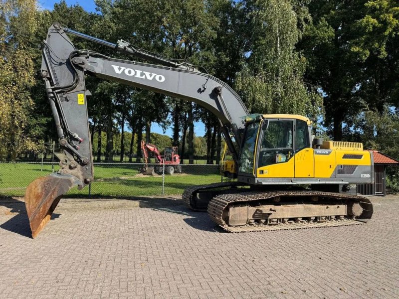 Kettenbagger van het type Volvo EC250DL Rupskraan excavator, Gebrauchtmaschine in Harskamp (Foto 1)
