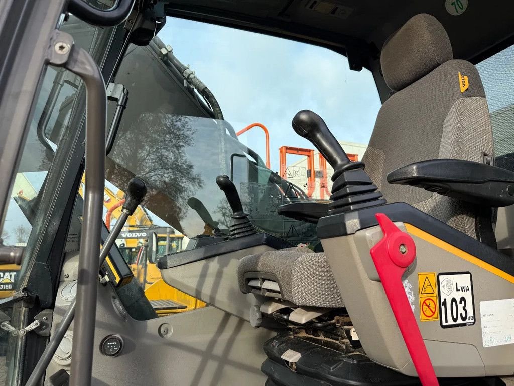 Kettenbagger des Typs Volvo EC250E, Gebrauchtmaschine in Doetinchem (Bild 8)