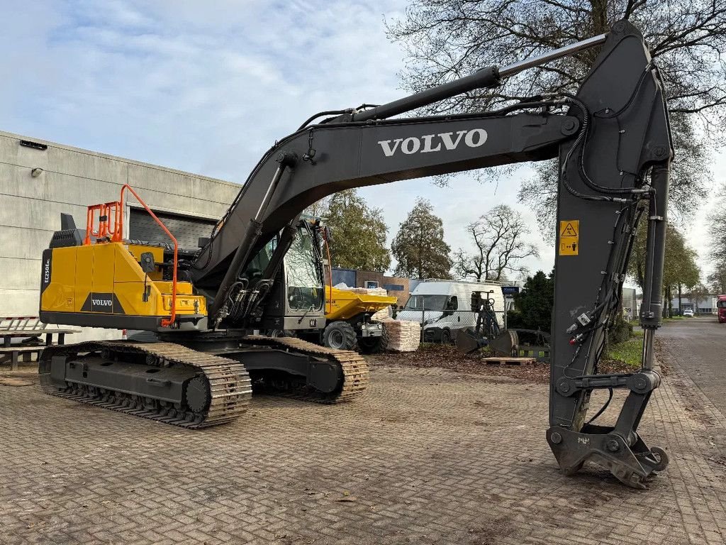 Kettenbagger des Typs Volvo EC250E, Gebrauchtmaschine in Doetinchem (Bild 7)
