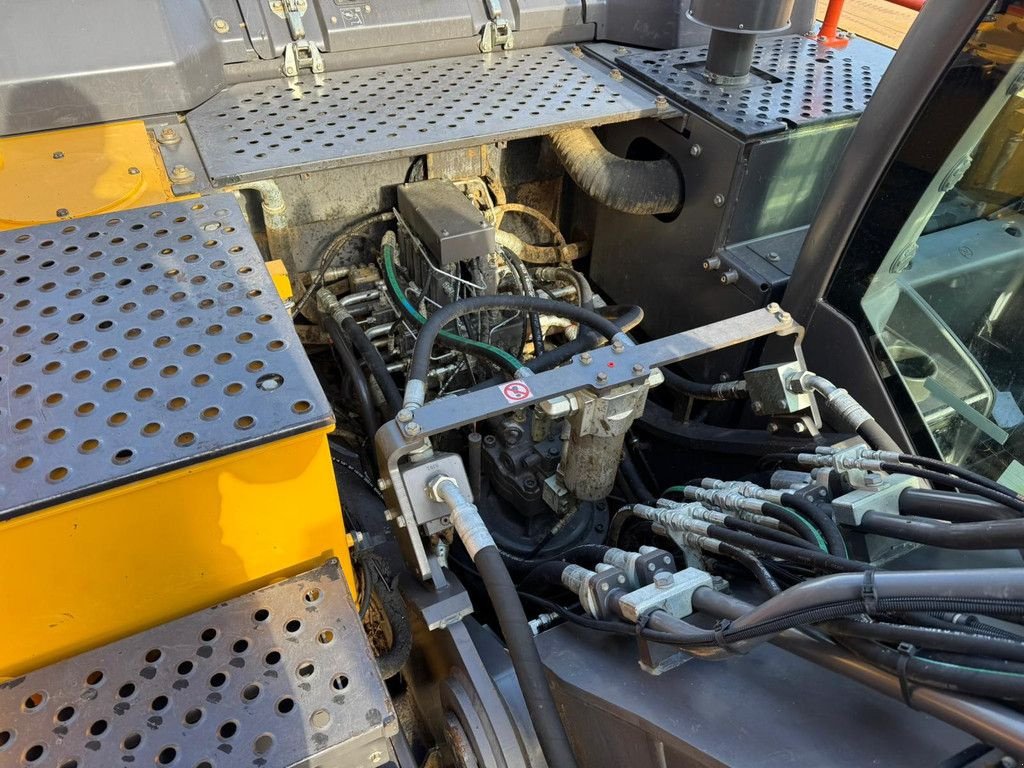 Kettenbagger of the type Volvo EC250ENL, Gebrauchtmaschine in Velddriel (Picture 11)