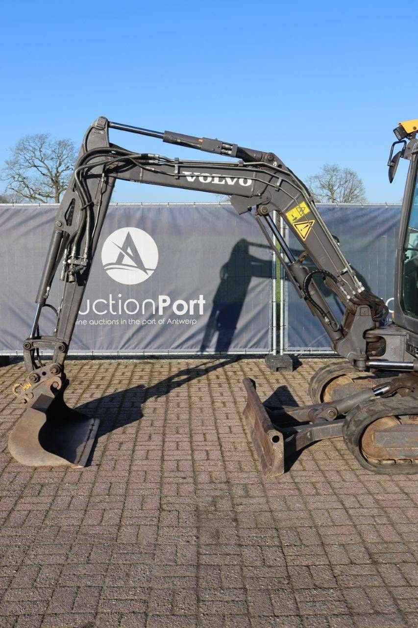 Kettenbagger des Typs Volvo EC27C, Gebrauchtmaschine in Antwerpen (Bild 11)