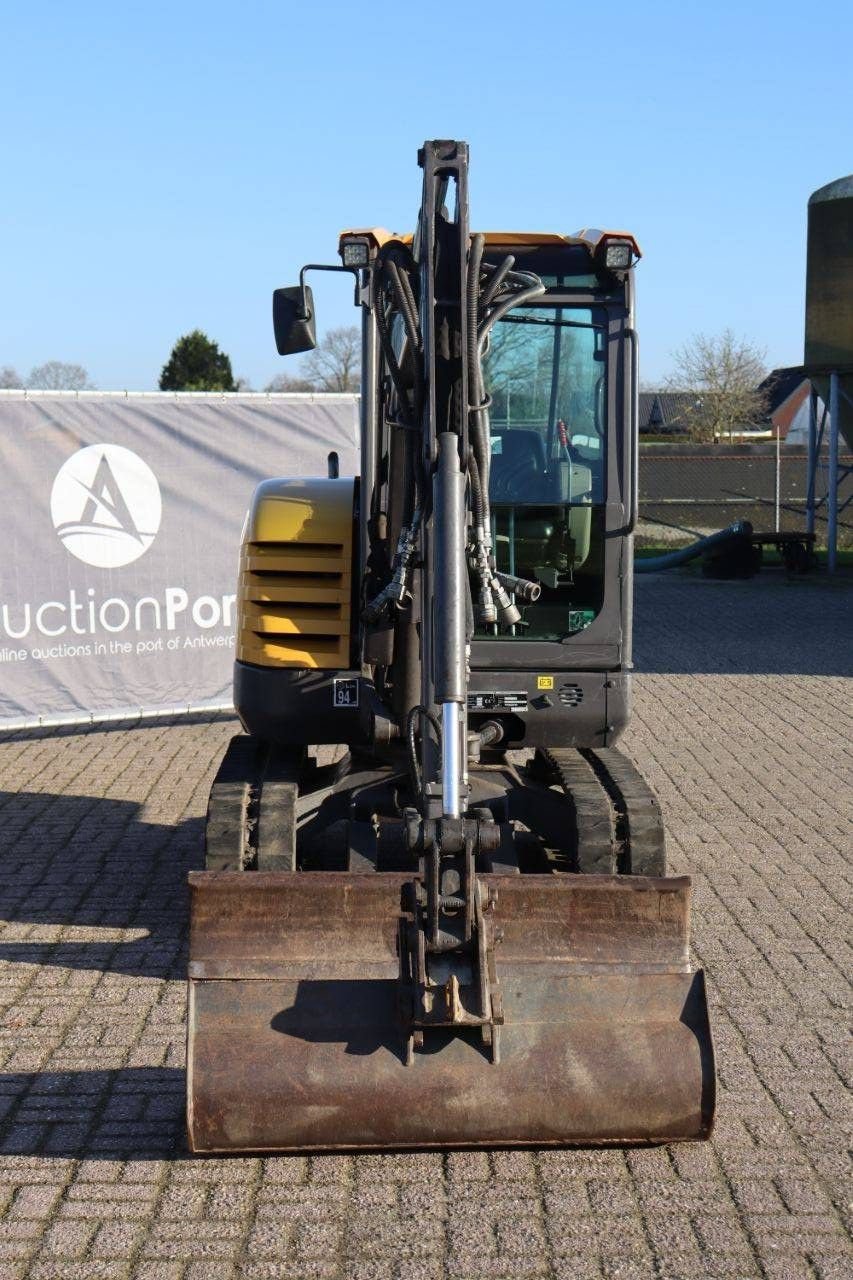 Kettenbagger des Typs Volvo EC27C, Gebrauchtmaschine in Antwerpen (Bild 9)