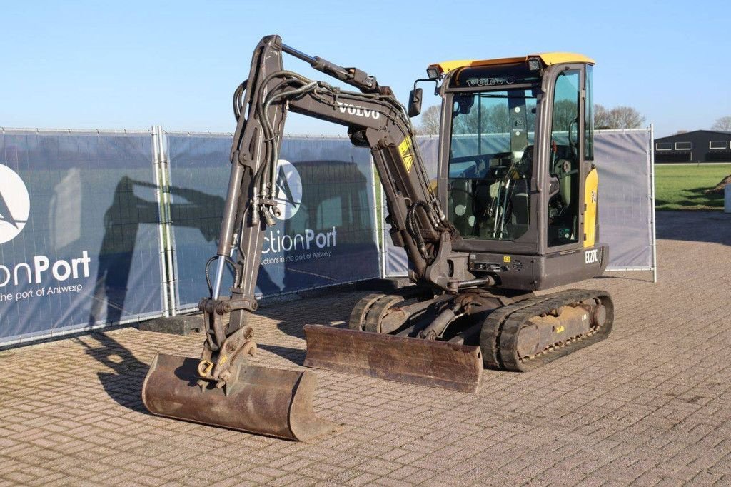 Kettenbagger des Typs Volvo EC27C, Gebrauchtmaschine in Antwerpen (Bild 10)