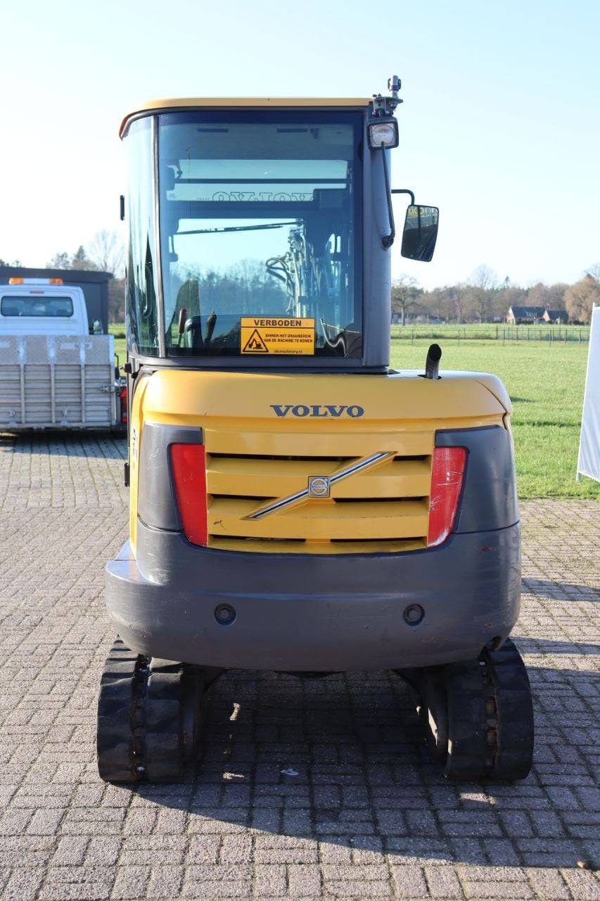 Kettenbagger des Typs Volvo EC27C, Gebrauchtmaschine in Antwerpen (Bild 5)
